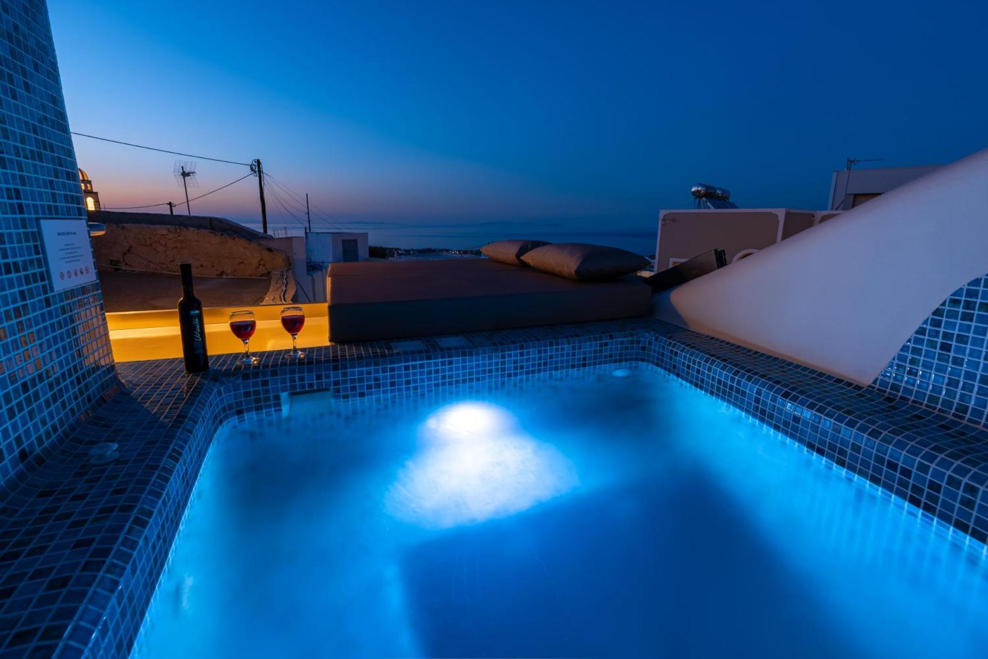 Deep Cave Suites Kontochori 费拉 外观 照片