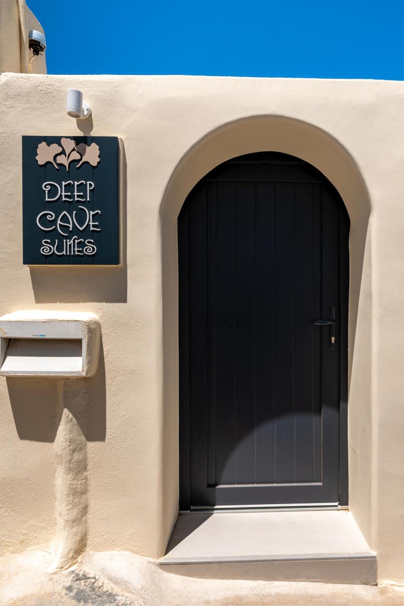 Deep Cave Suites Kontochori 费拉 外观 照片
