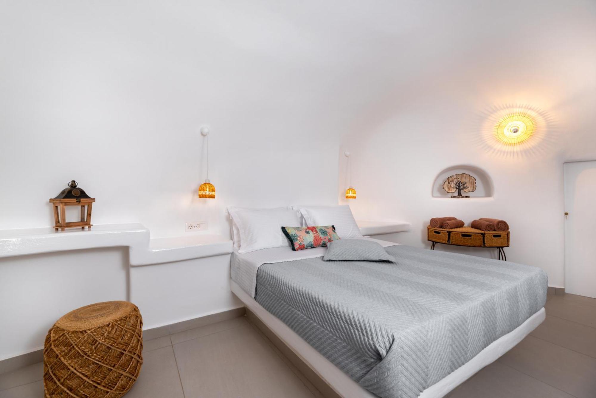 Deep Cave Suites Kontochori 费拉 外观 照片